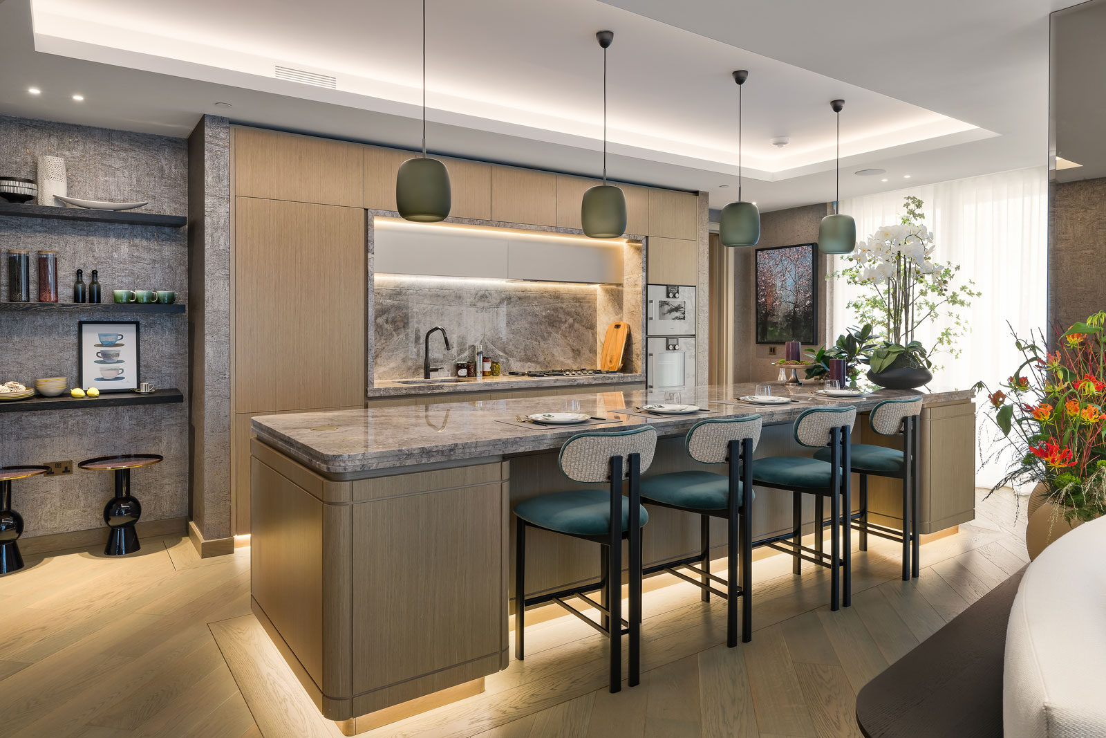 Apartment 81 Image 10